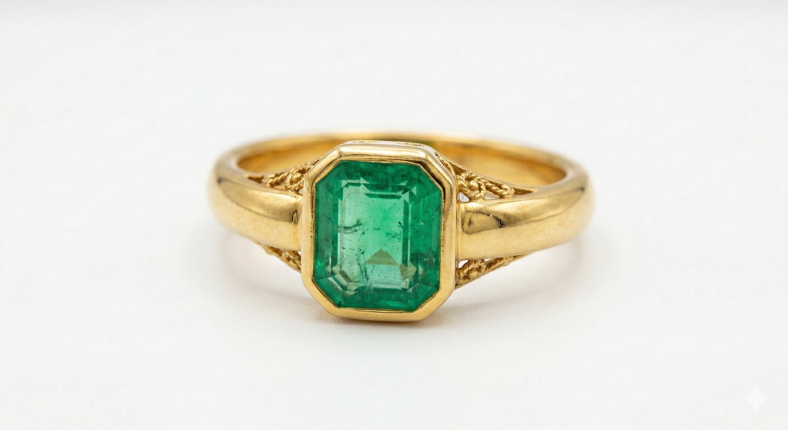 Emerald Stone Ring